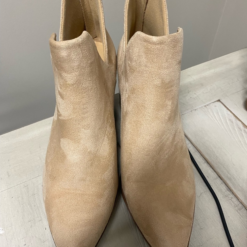 Stylish Tan Ankle Booties
